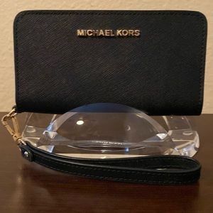 NWOT Michael Kors black wristlet